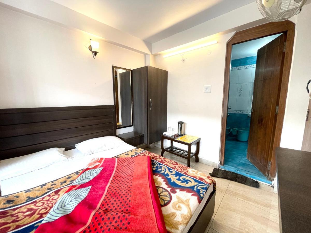 Hotel Prince ! Nainital Mall Road-Prime-Location In-Front-Of-Naini-Lake Hygiene-And-Spacious-Room Экстерьер фото